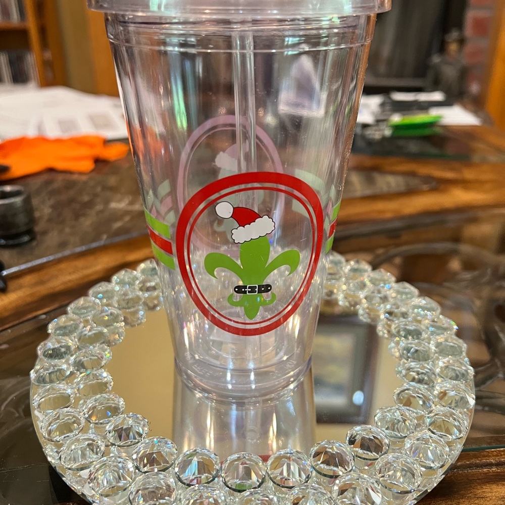 Clear Holiday Tumbler with Straw. NWT - Picture 3 of 4